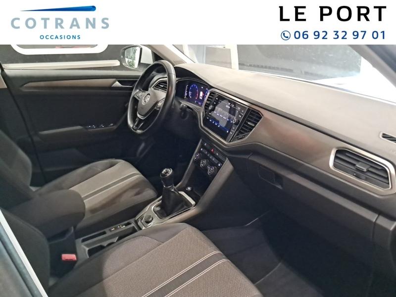 Photo 6 du véhicule VOLKSWAGEN T-Roc 1.0 TSI 110ch Life - Vue extérieure