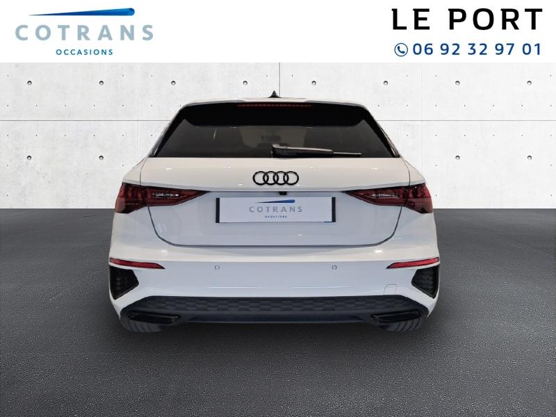 Photo 2 du véhicule AUDI A3 Sportback 35 TFSI 150ch Mild Hybrid S line S&nbsp;(…) - Vue extérieure