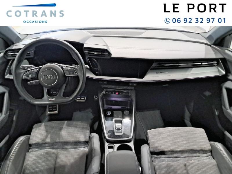 Photo 4 du véhicule AUDI A3 Sportback 35 TFSI 150ch Mild Hybrid S line S&nbsp;(…) - Vue extérieure