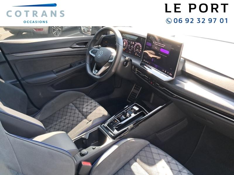Photo 6 du véhicule VOLKSWAGEN Golf 2.0 TDI 150ch R-Line Edition DSG7 - Vue extérieure