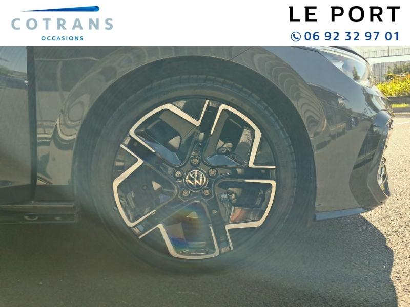 Photo 10 du véhicule VOLKSWAGEN Golf 2.0 TDI 150ch R-Line Edition DSG7 - Vue extérieure