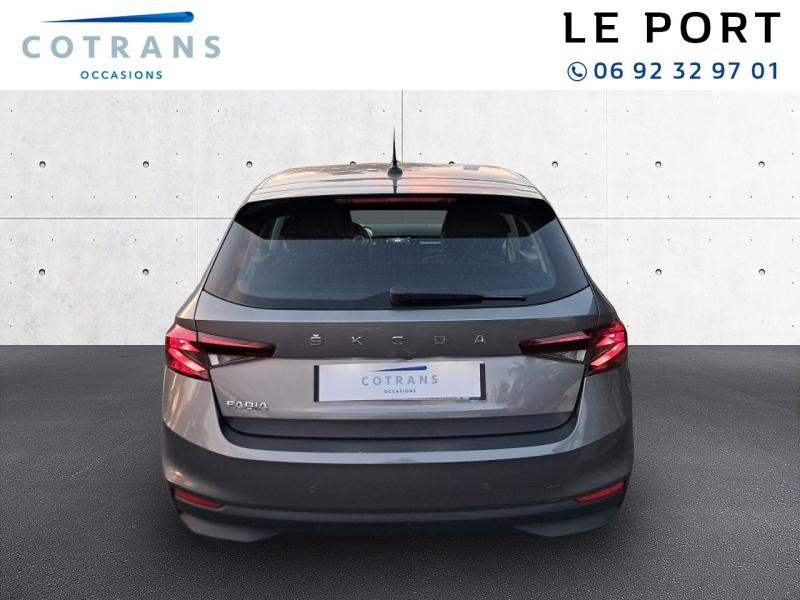 Photo 2 du véhicule SKODA Fabia 1.0 TSI 95ch Ambition - Vue extérieure
