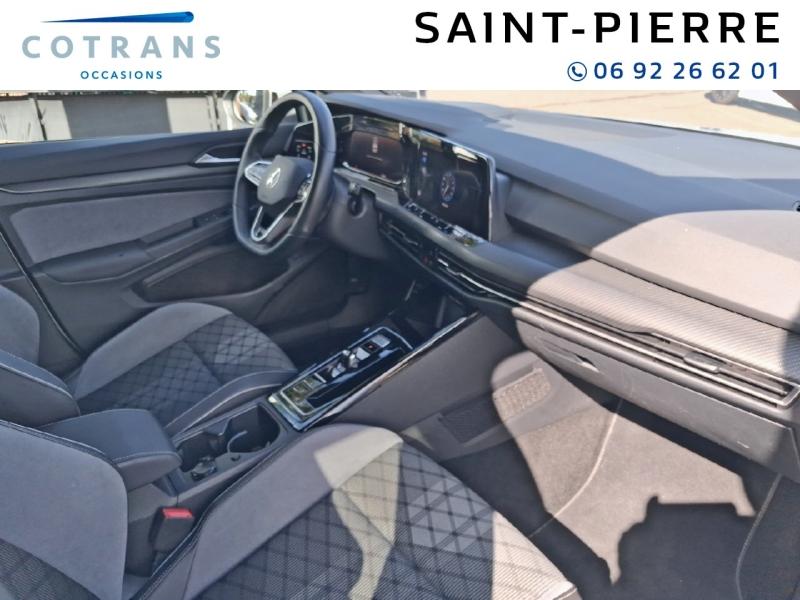 Photo 6 du véhicule VOLKSWAGEN Golf 1.5 eTSI OPF 150ch R-Line DSG7 - Vue extérieure