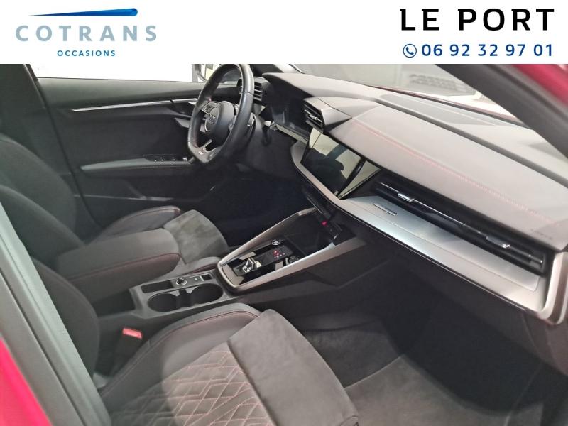 Photo 6 du véhicule AUDI A3 Sportback 35 TFSI 150ch Mild Hybrid S line S&nbsp;(…) - Vue extérieure