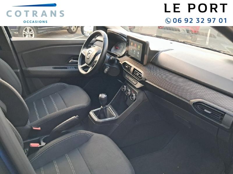 Photo 6 du véhicule DACIA Sandero 1.0 TCe 90ch Confort BVM6 - Vue extérieure