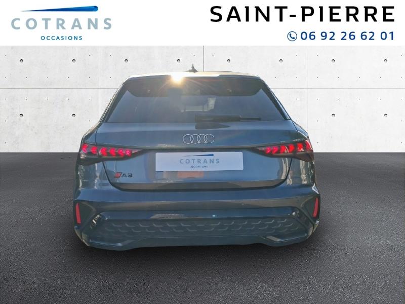 Photo 2 du véhicule AUDI A3 Sportback 35 TFSI 150ch Hybride S line S tronic 7 - Vue extérieure