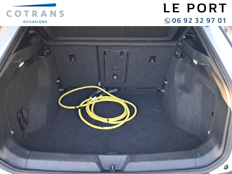 Photo 9 du véhicule VOLKSWAGEN ID.4 174ch Pro 77 kWh Life Plus - Vue extérieure