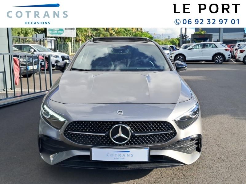 Photo 5 du véhicule MERCEDES Classe A 200 163ch AMG Line 7G-DCT - Vue extérieure