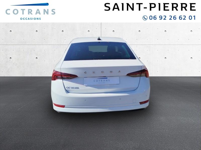 Photo 2 du véhicule SKODA Octavia 2.0 TDI 150ch Style DSG7 - Vue extérieure