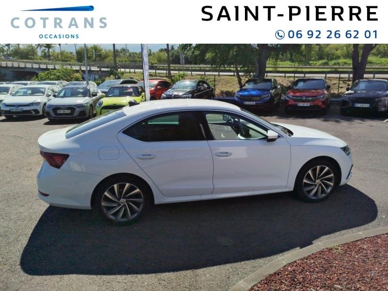 Photo 10 du véhicule SKODA Octavia 2.0 TDI 150ch Style DSG7 - Vue extérieure