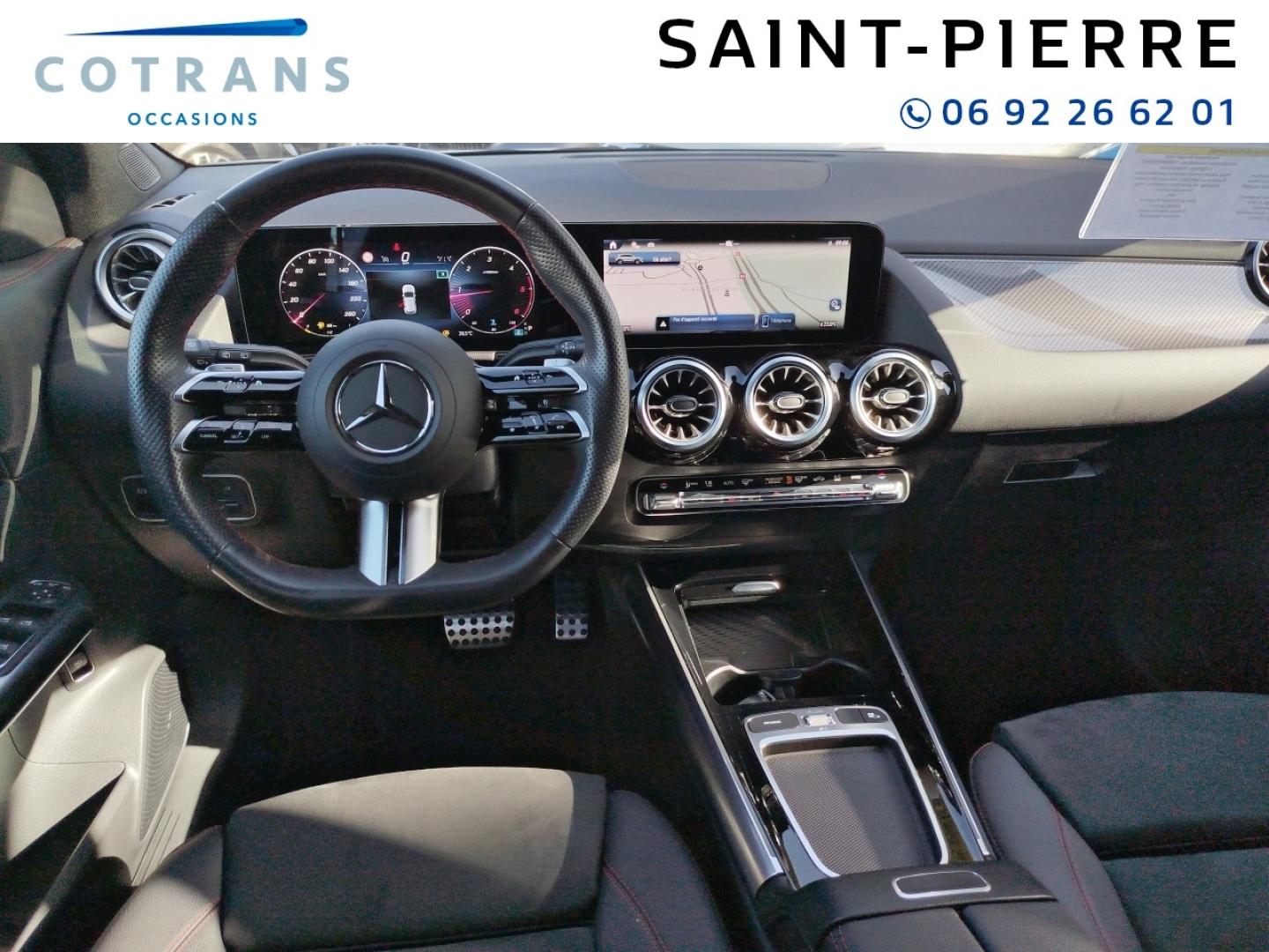 Photo 4 du véhicule MERCEDES-BENZ GLA 200 d 150ch AMG Line 8G-DCT - Vue extérieure