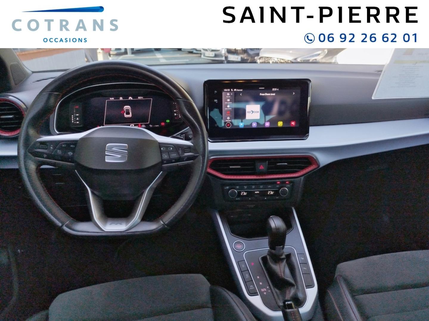Photo 4 du véhicule SEAT Arona 1.0 TSI 110ch FR DSG7 - Vue extérieure