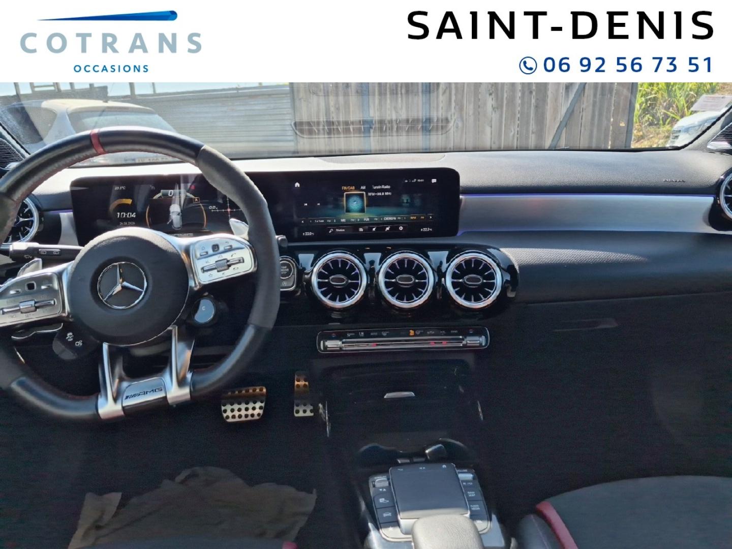 Photo 4 du véhicule MERCEDES-BENZ Classe A 45 AMG 421ch S 4Matic+ 8G-DCT Speedshift - Vue extérieure