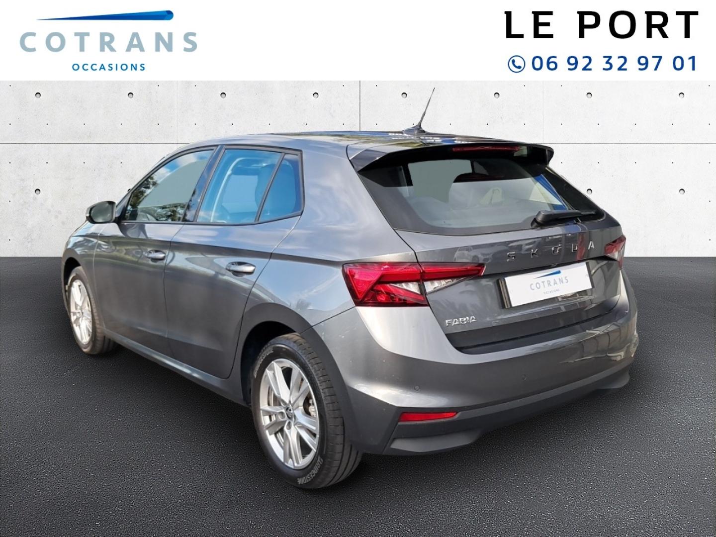 Photo 3 du véhicule SKODA Fabia 1.0 TSI Evo2 95ch Selection - Vue extérieure