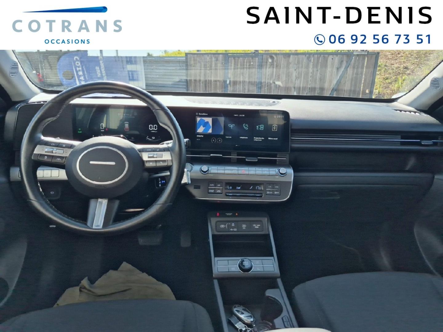 Photo 4 du véhicule HYUNDAI Kona 1.6 GDi 141ch Hybrid Creative DCT-6 - Vue extérieure