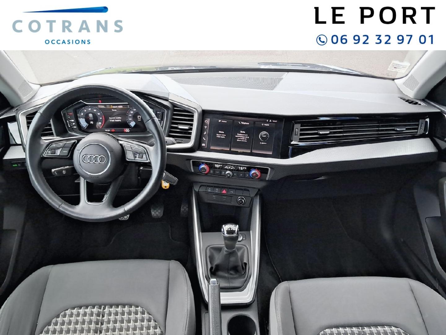 Photo 4 du véhicule AUDI A1 Sportback 30 TFSI 110ch Design Luxe - Vue extérieure
