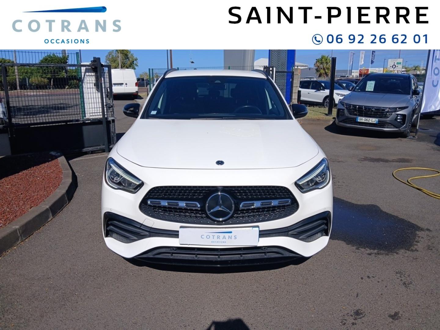 Photo 5 du véhicule MERCEDES-BENZ GLA 250 e 160+102ch AMG Line 8G-DCT - Vue extérieure