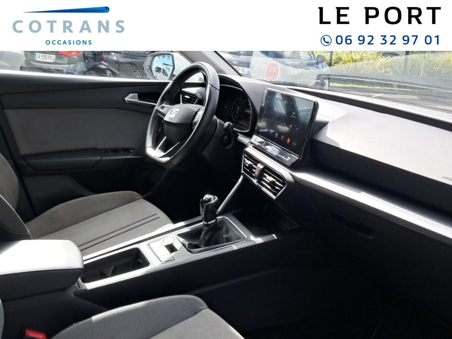 Photo 6 du véhicule SEAT Leon 1.5 TSI 130ch Style - Vue extérieure