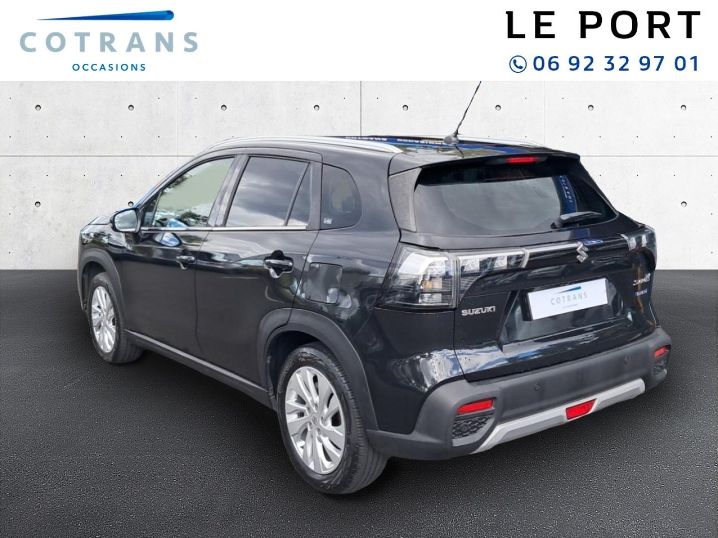 Photo 3 du véhicule SUZUKI S-Cross 1.4 Boosterjet Hybrid 129ch Privilège - Vue extérieure