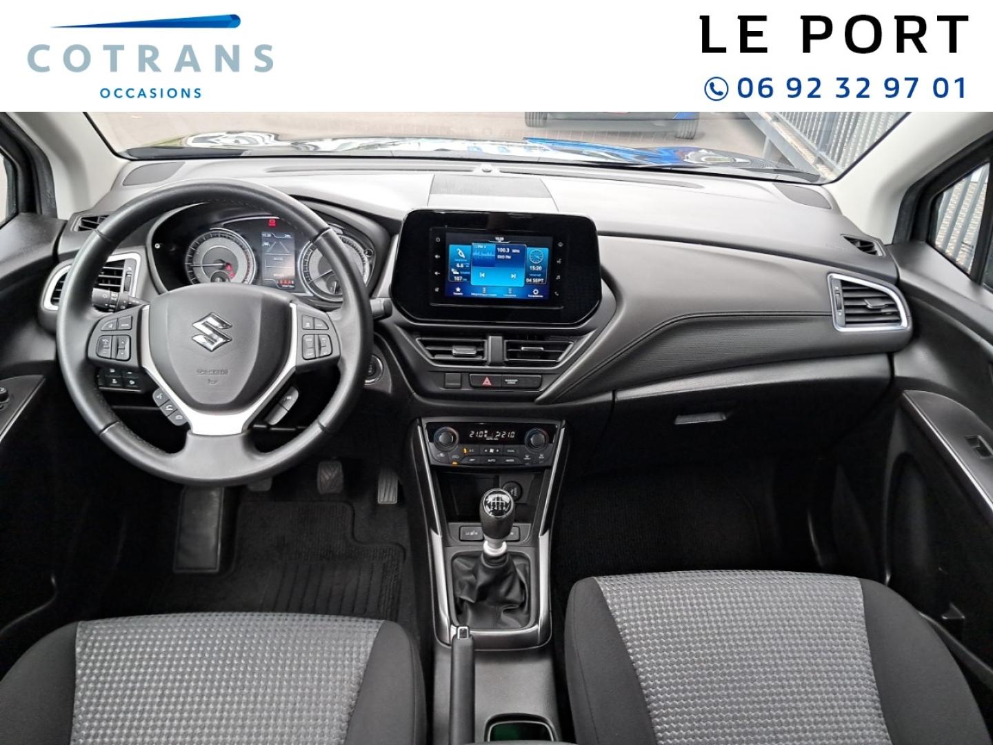 Photo 4 du véhicule SUZUKI S-Cross 1.4 Boosterjet Hybrid 129ch Privilège - Vue extérieure