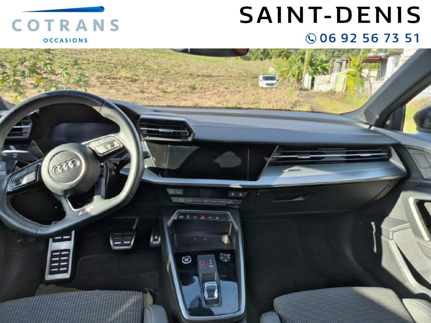 Photo 4 du véhicule AUDI A3 Sportback 35 TFSI 150ch Mild Hybrid S line S&nbsp;(…) - Vue extérieure