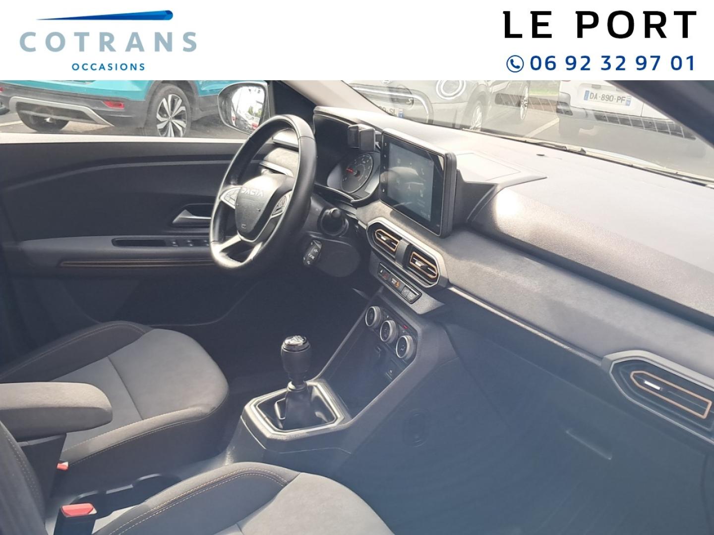 Photo 6 du véhicule DACIA Sandero 1.0 TCe 90ch Stepway Extreme -24 - Vue extérieure