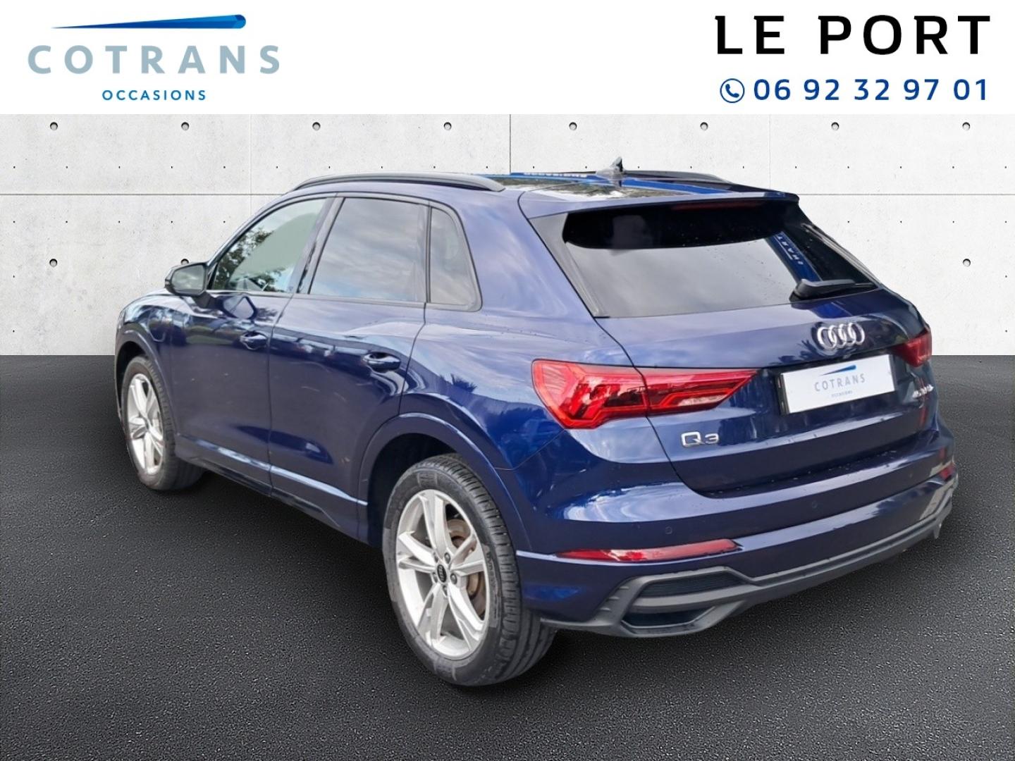 Photo 3 du véhicule AUDI Q3 45 TFSI e 245ch S line S tronic 6 - Vue extérieure