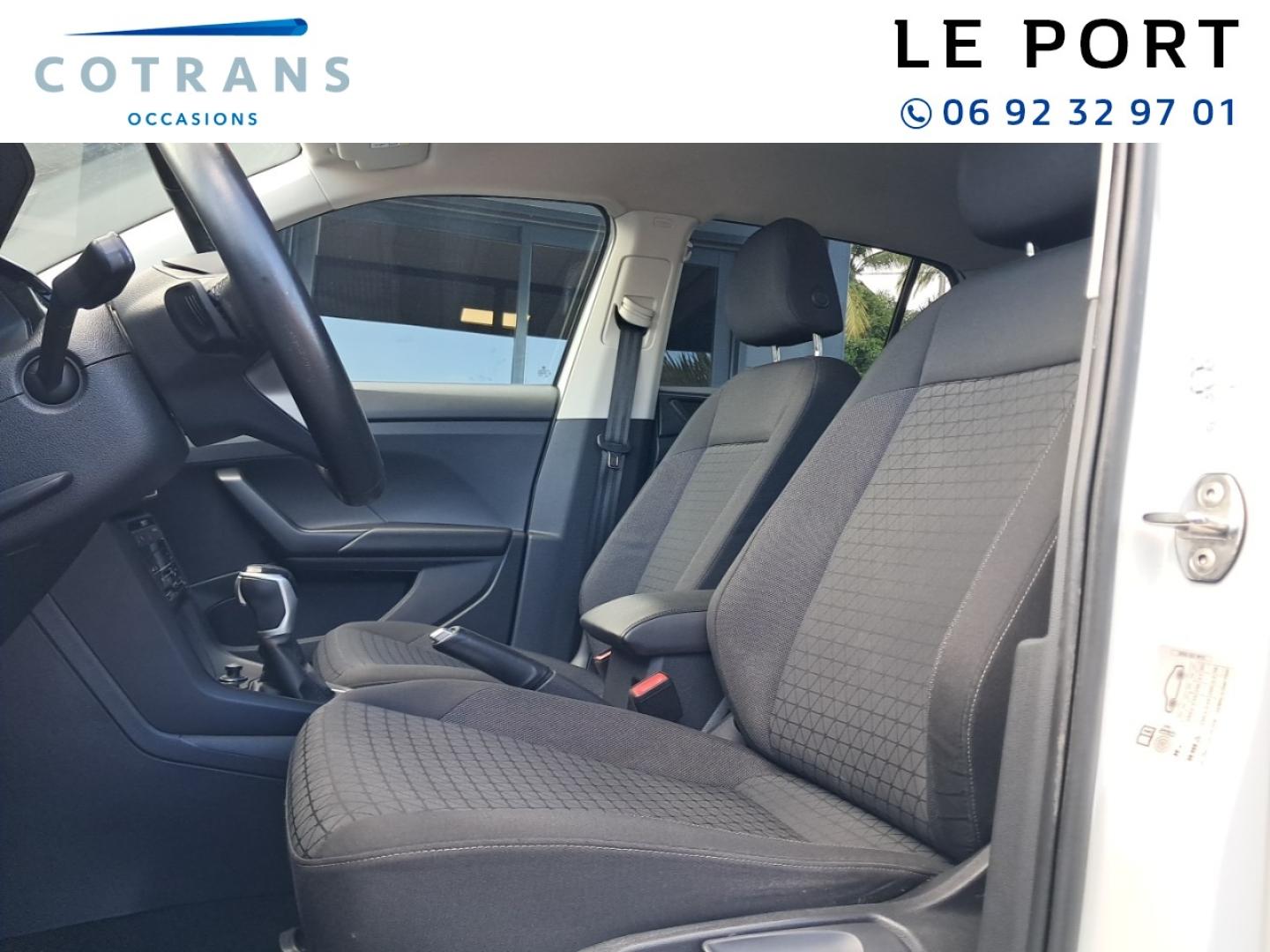 Photo 7 du véhicule VOLKSWAGEN T-Cross 1.0 TSI 110ch R-Line DSG7 - Vue extérieure