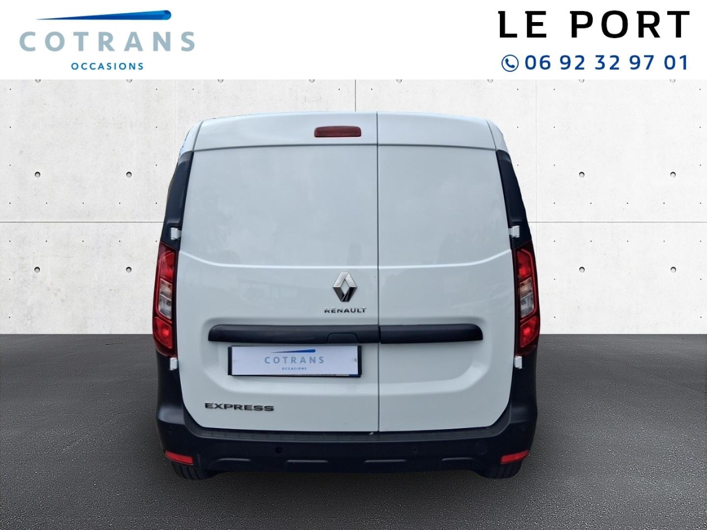 Photo 2 du véhicule RENAULT Express Van 1.5 Blue dCi 95ch Confort - Vue extérieure