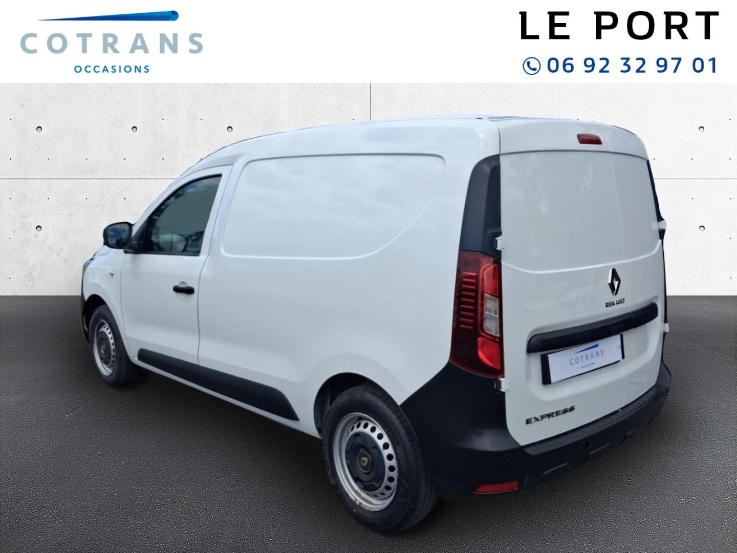 Photo 3 du véhicule RENAULT Express Van 1.5 Blue dCi 95ch Confort - Vue extérieure