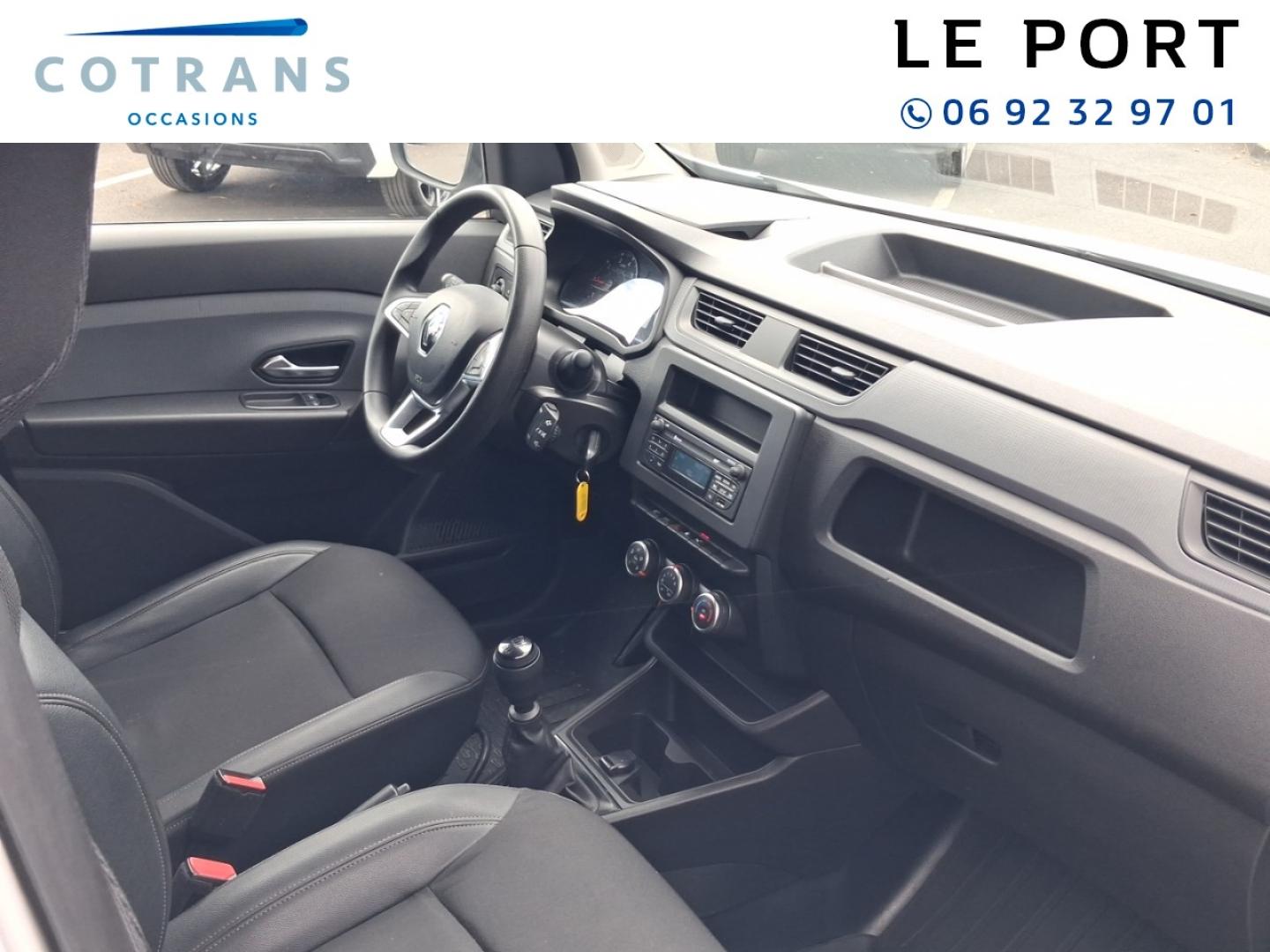 Photo 6 du véhicule RENAULT Express Van 1.5 Blue dCi 95ch Confort - Vue extérieure