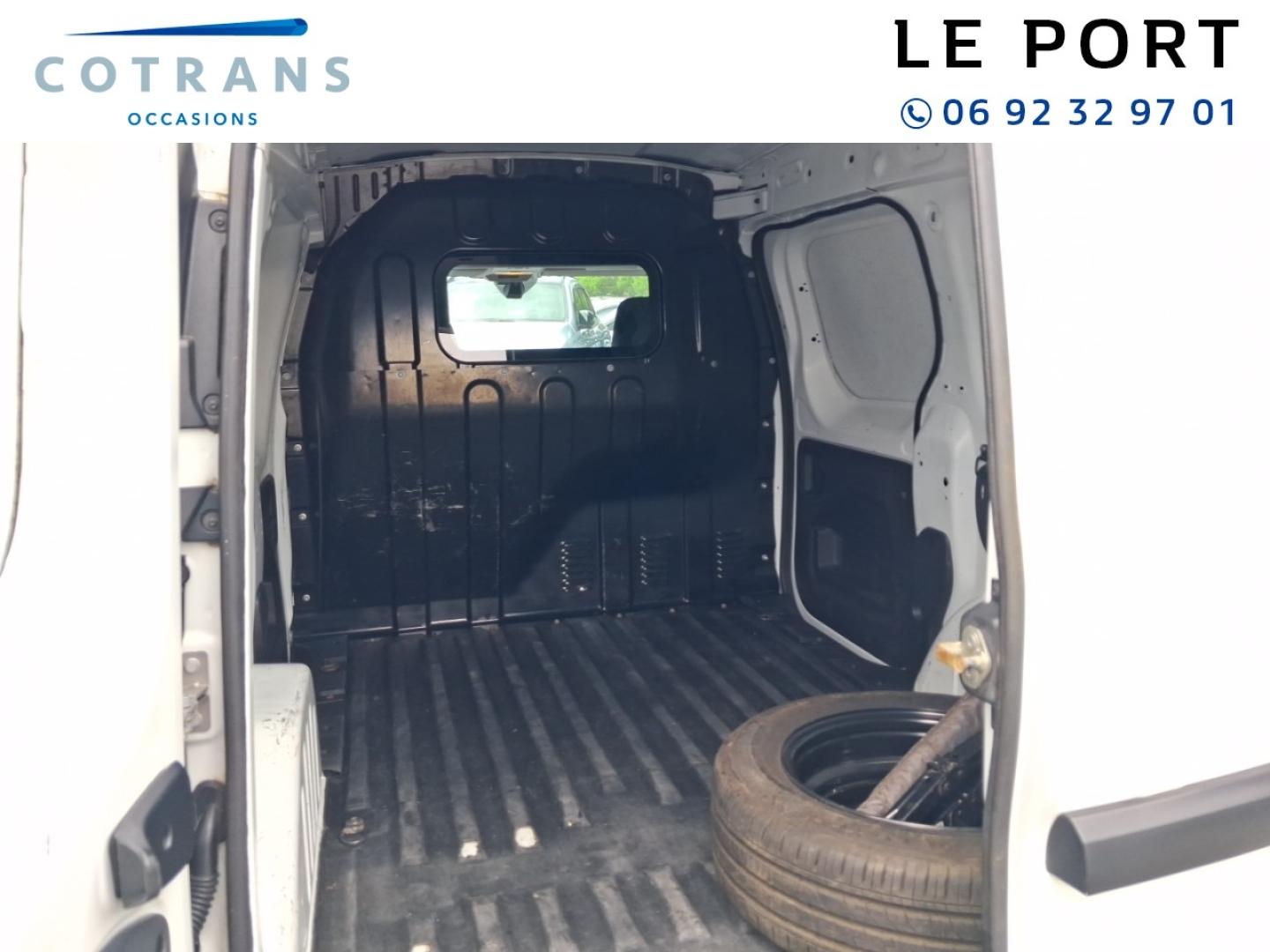 Photo 9 du véhicule RENAULT Express Van 1.5 Blue dCi 95ch Confort - Vue extérieure