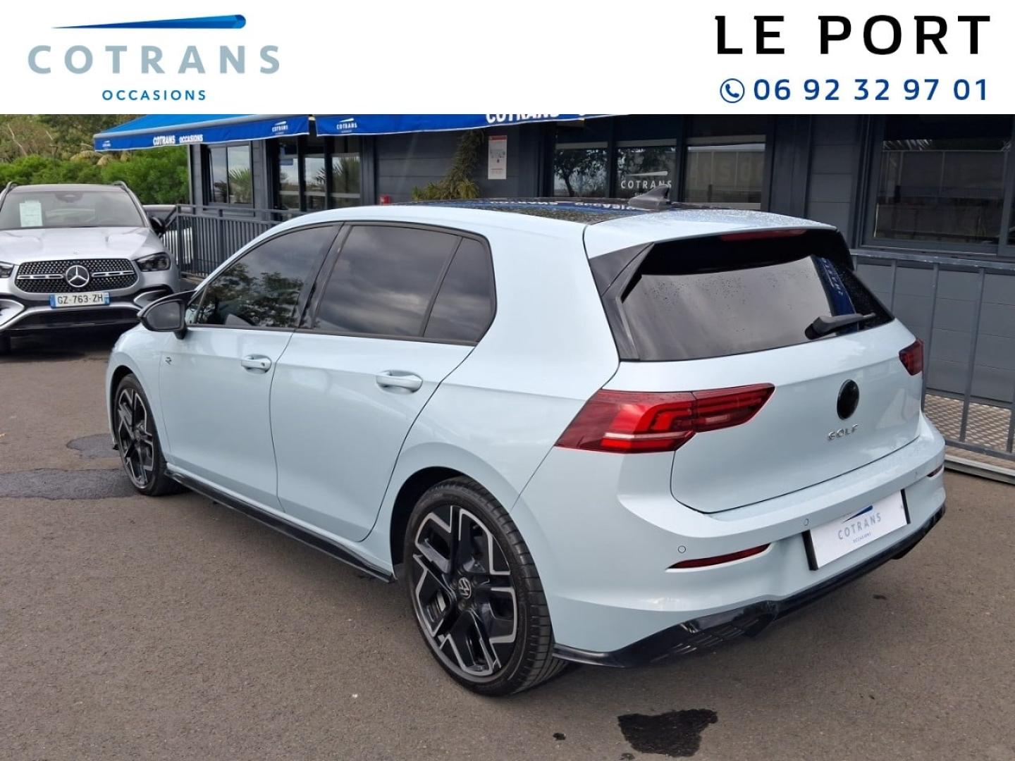 Photo 3 du véhicule VOLKSWAGEN Golf 2.0 TDI 150ch R-Line DSG7 - Vue extérieure