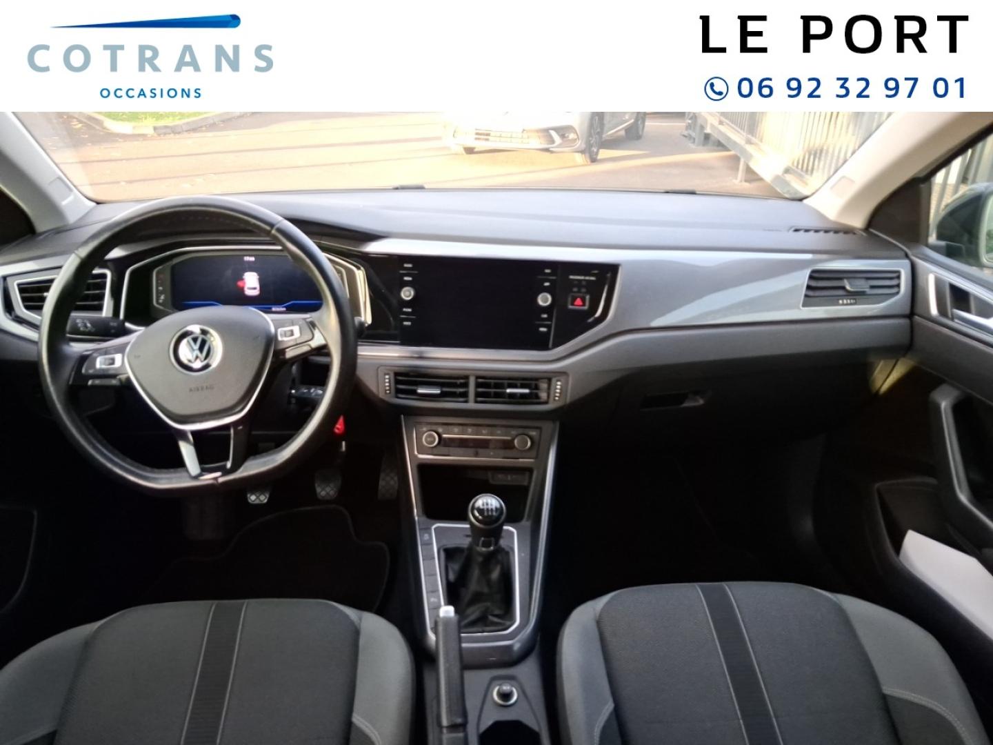 Photo 4 du véhicule VOLKSWAGEN Polo 1.0 TSI 110ch R-Line Euro6d-T - Vue extérieure