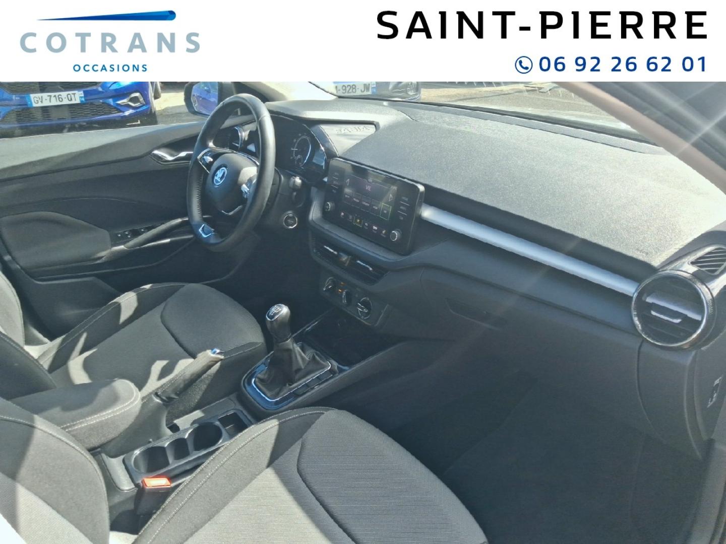 Photo 6 du véhicule SKODA Fabia 1.0 MPI 80ch Ambition - Vue extérieure