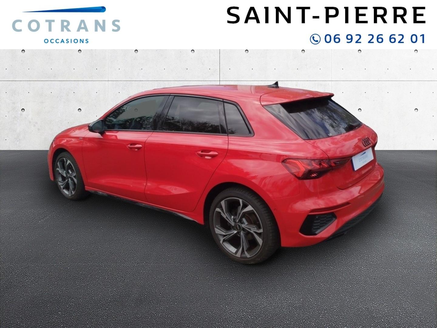 Photo 3 du véhicule AUDI A3 Sportback 35 TFSI 150ch Mild Hybrid S line S&nbsp;(…) - Vue extérieure