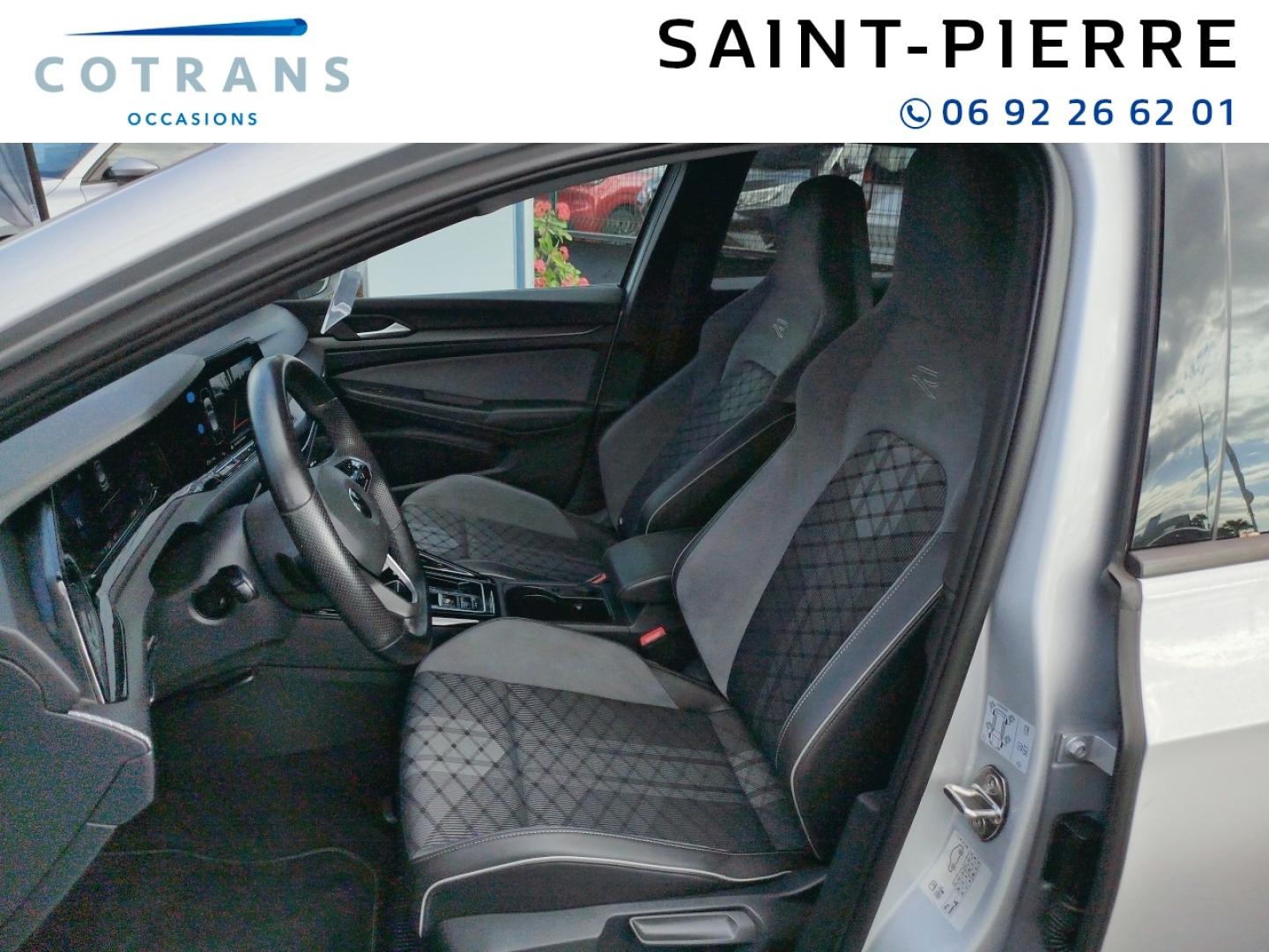 Photo 7 du véhicule VOLKSWAGEN Golf 1.5 eTSI OPF 150ch R-Line DSG7 - Vue extérieure