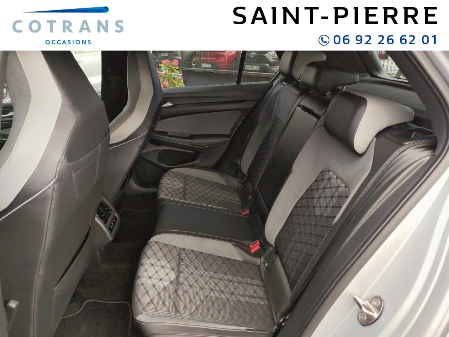 Photo 8 du véhicule VOLKSWAGEN Golf 1.5 eTSI OPF 150ch R-Line DSG7 - Vue extérieure