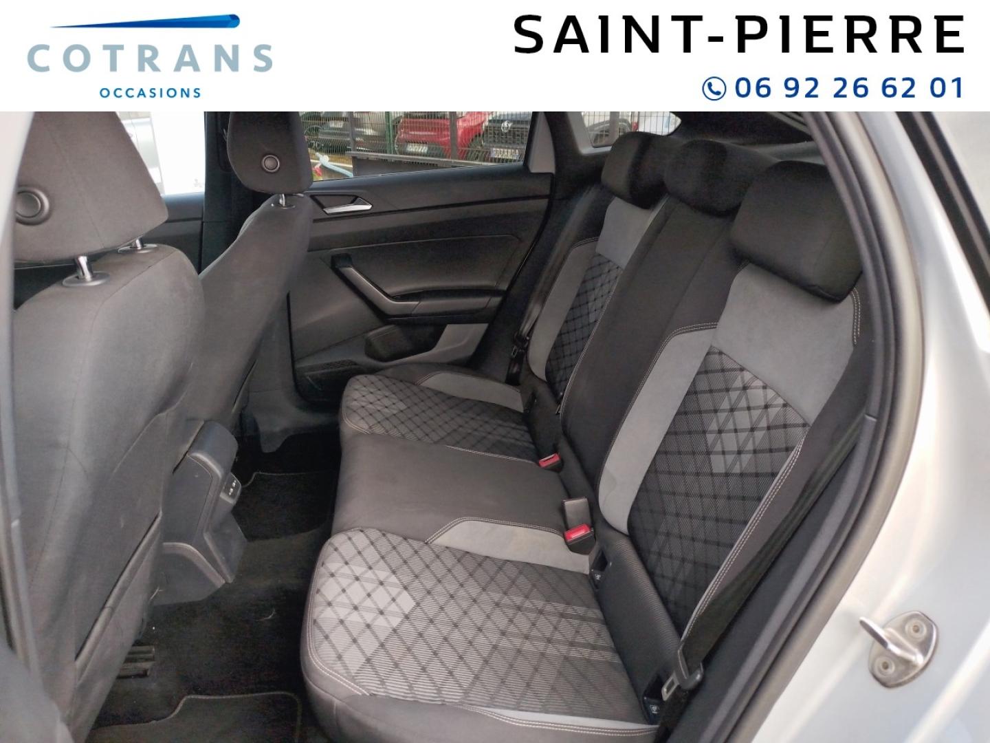Photo 8 du véhicule VOLKSWAGEN Taigo 1.0 TSI 110ch R-Line DSG7 - Vue extérieure