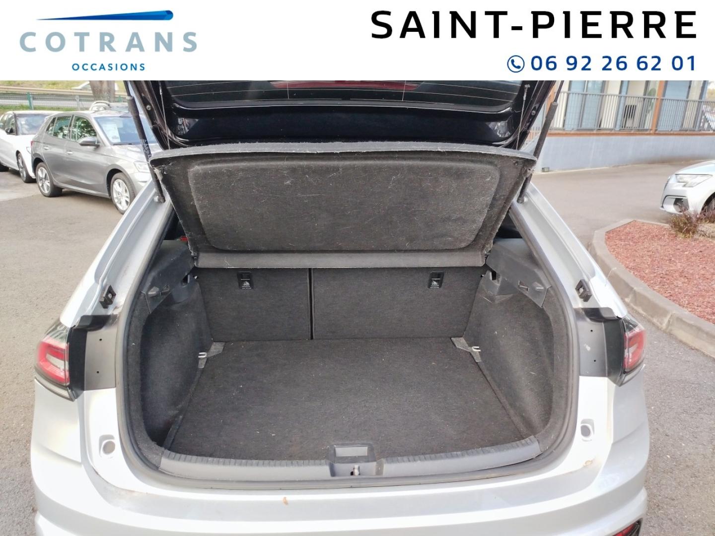 Photo 9 du véhicule VOLKSWAGEN Taigo 1.0 TSI 110ch R-Line DSG7 - Vue extérieure