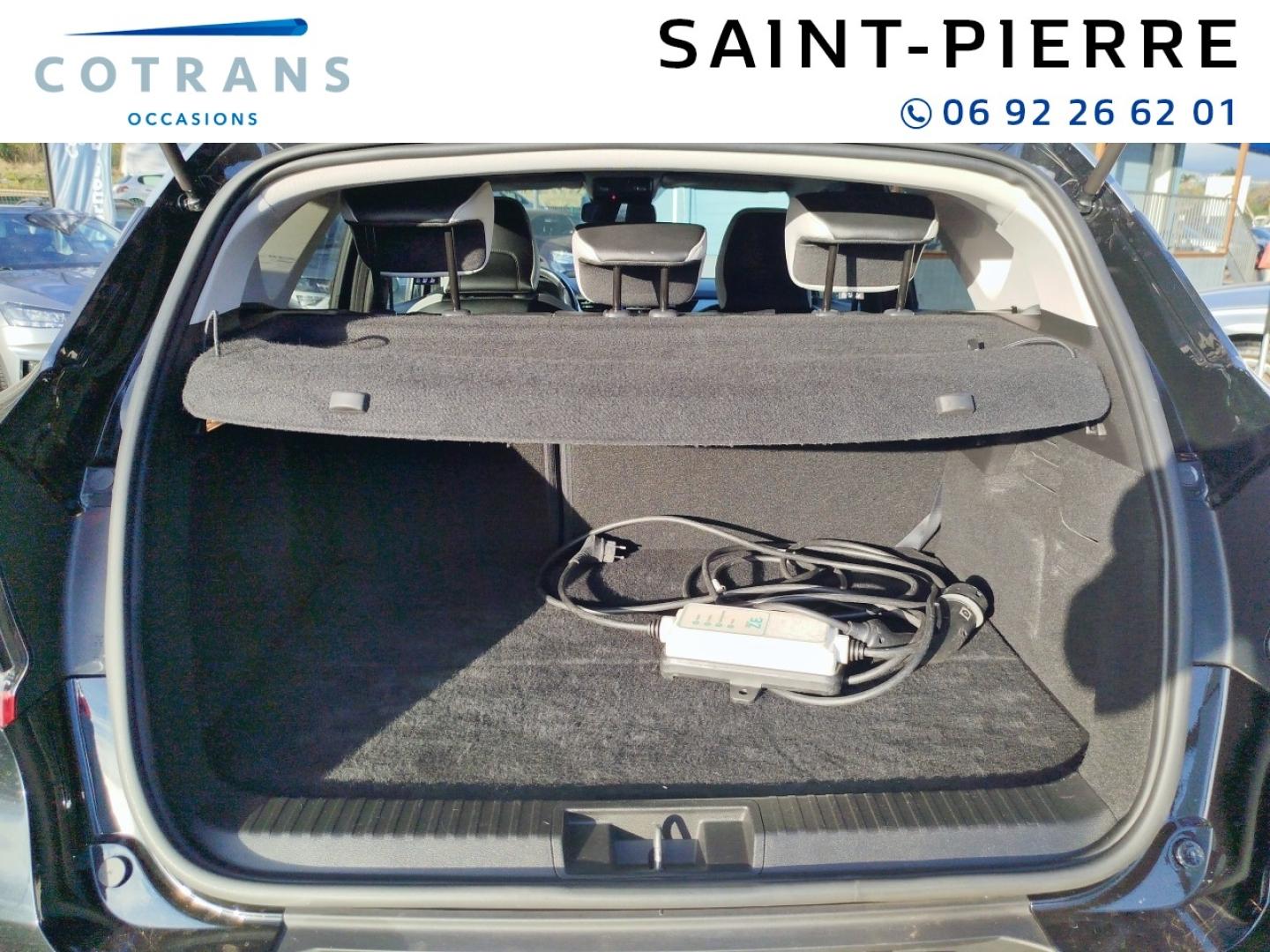 Photo 9 du véhicule RENAULT Captur 1.6 E-Tech hybride rechargeable&nbsp;(…) - Vue extérieure