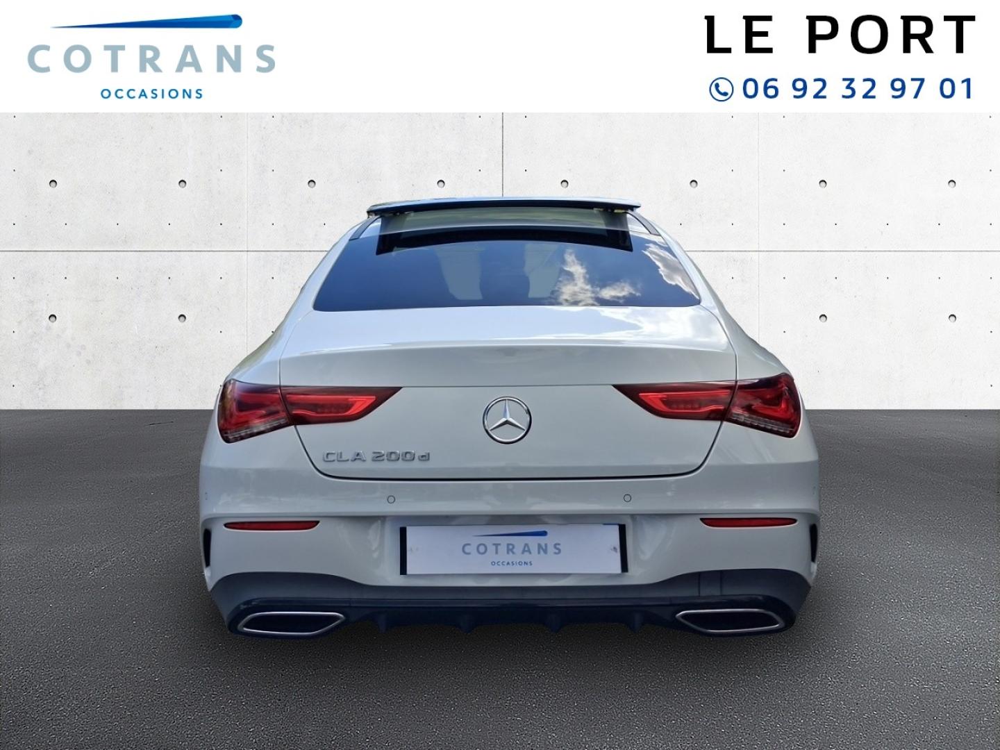 Photo 2 du véhicule MERCEDES-BENZ CLA 200 d 150ch AMG Line 8G-DCT 8cv - Vue extérieure