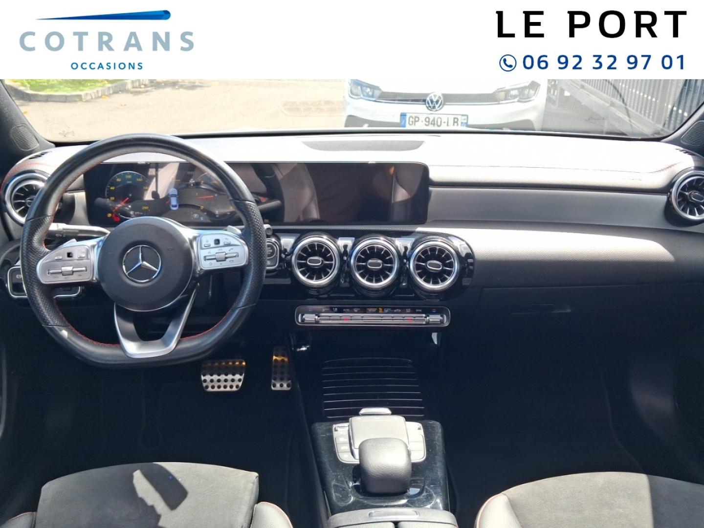 Photo 4 du véhicule MERCEDES-BENZ CLA 200 d 150ch AMG Line 8G-DCT 8cv - Vue extérieure