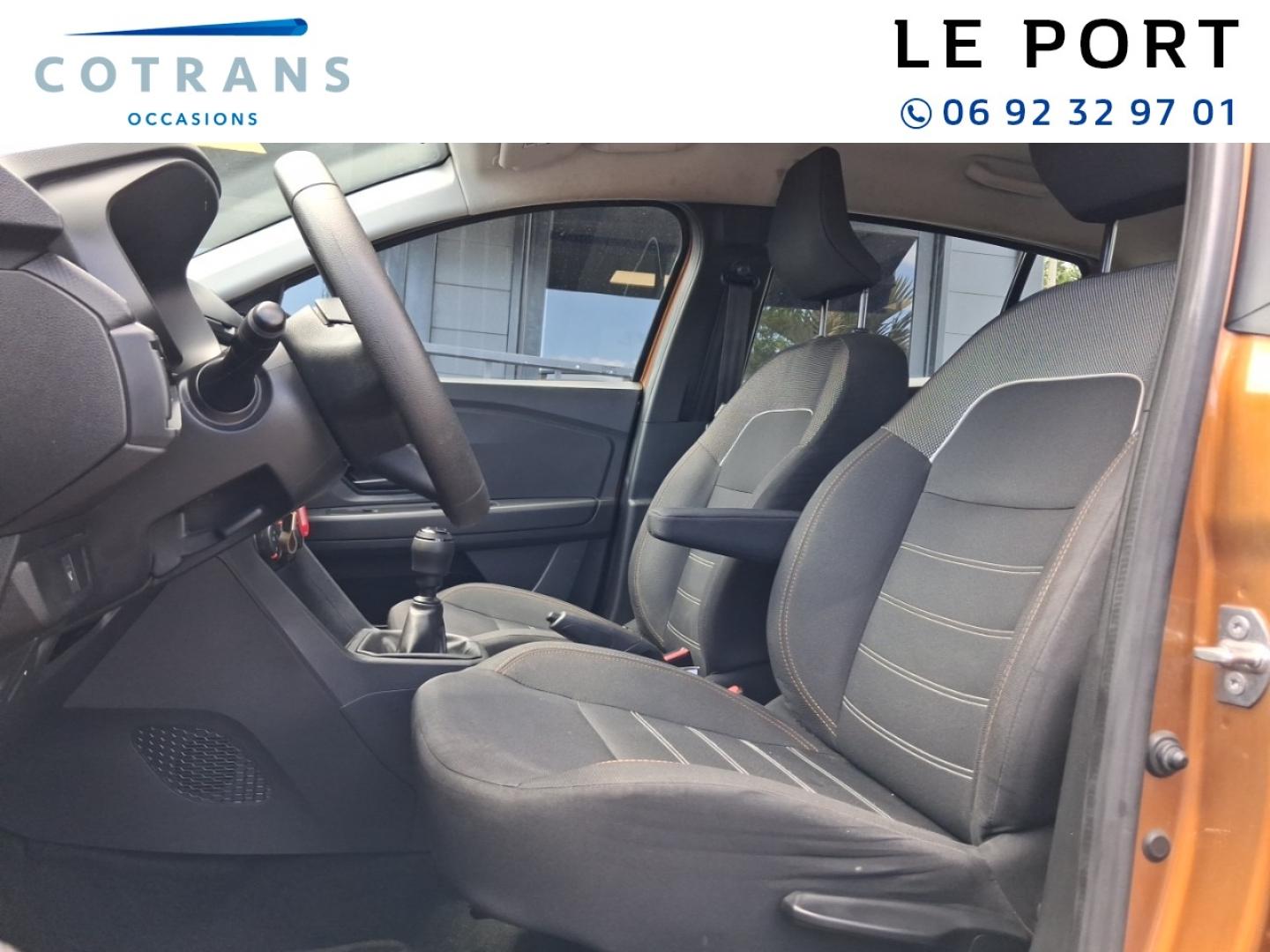 Photo 7 du véhicule DACIA Sandero 1.0 TCe 90ch Stepway Essential - Vue extérieure