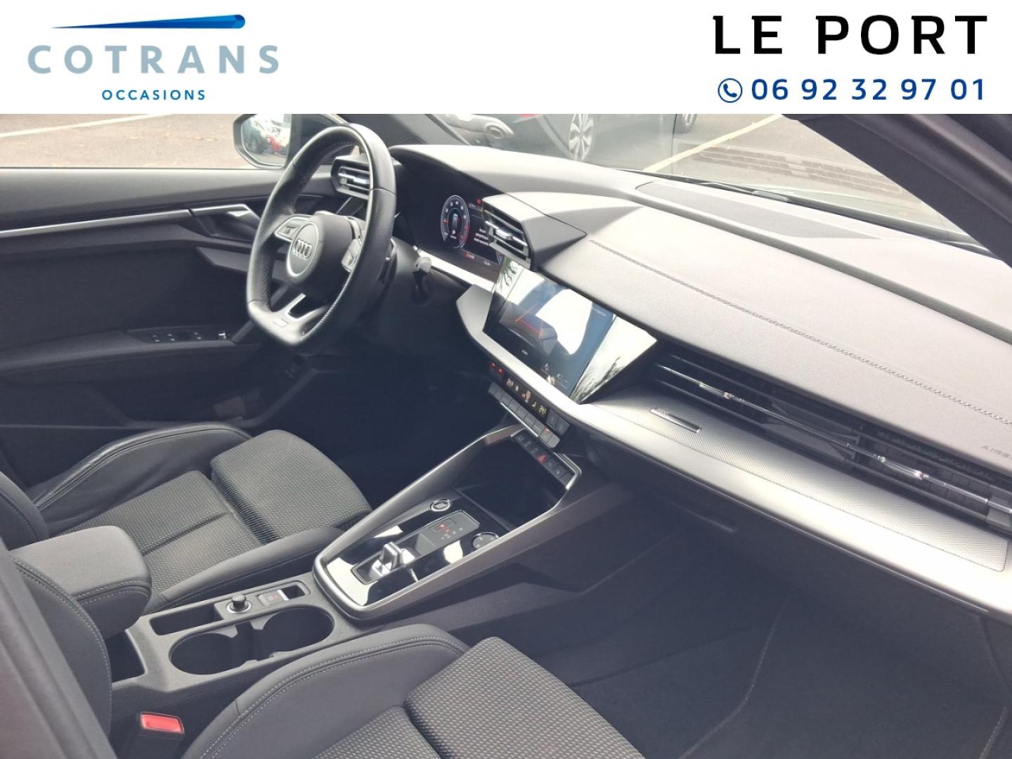 Photo 6 du véhicule AUDI A3 Sportback 30 TFSI 110ch Mild Hybrid S line S&nbsp;(…) - Vue extérieure