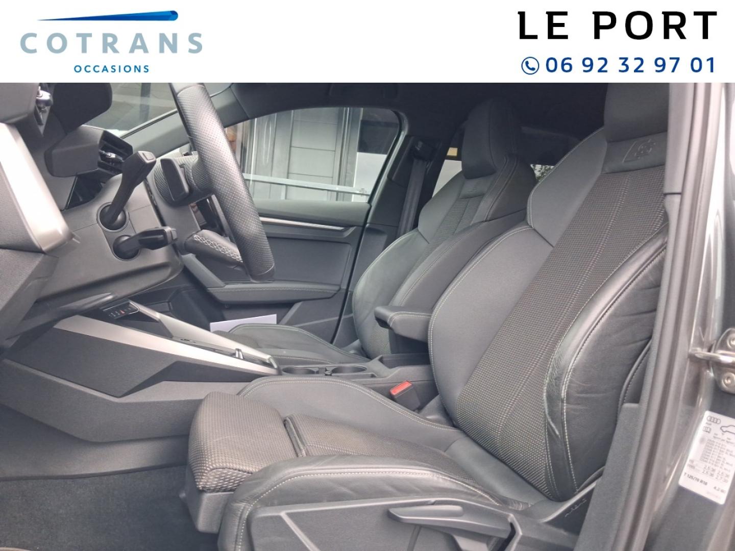Photo 7 du véhicule AUDI A3 Sportback 30 TFSI 110ch Mild Hybrid S line S&nbsp;(…) - Vue extérieure