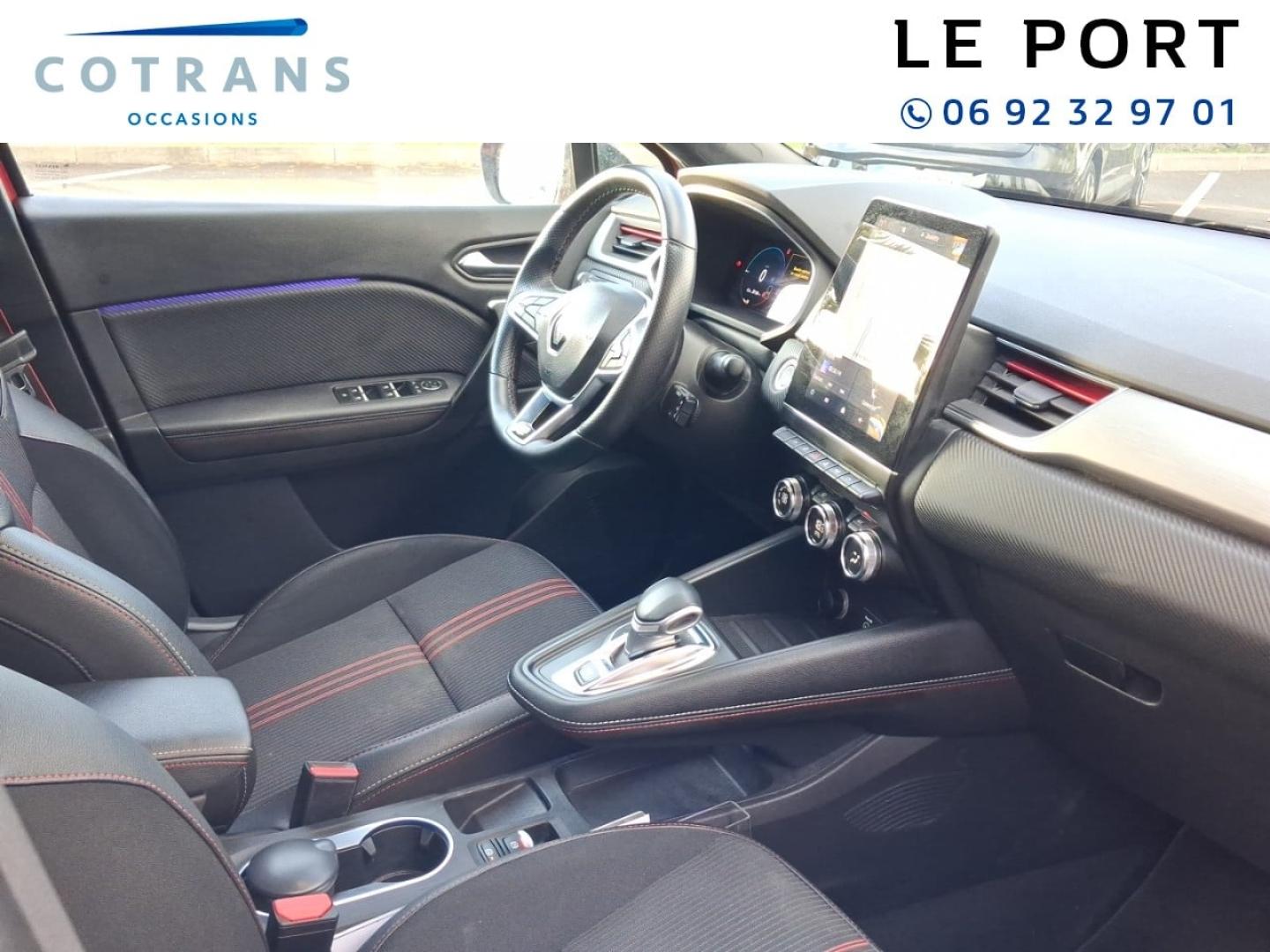 Photo 6 du véhicule RENAULT Captur 1.6 E-Tech hybride 145ch RS Line - Vue extérieure