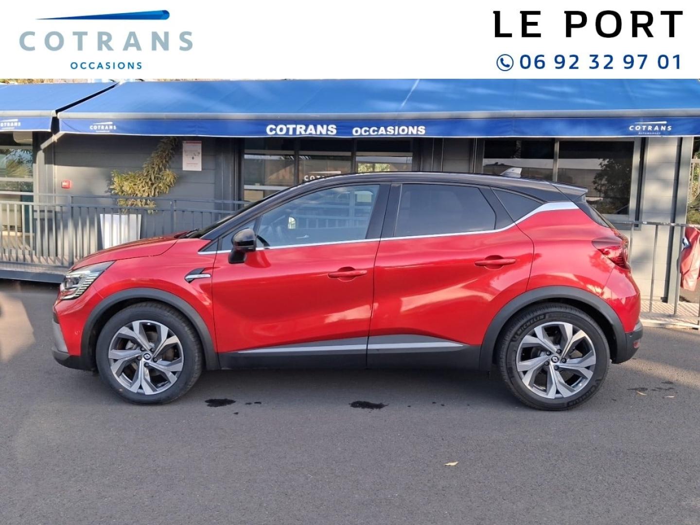 Photo 11 du véhicule RENAULT Captur 1.6 E-Tech hybride 145ch RS Line - Vue extérieure