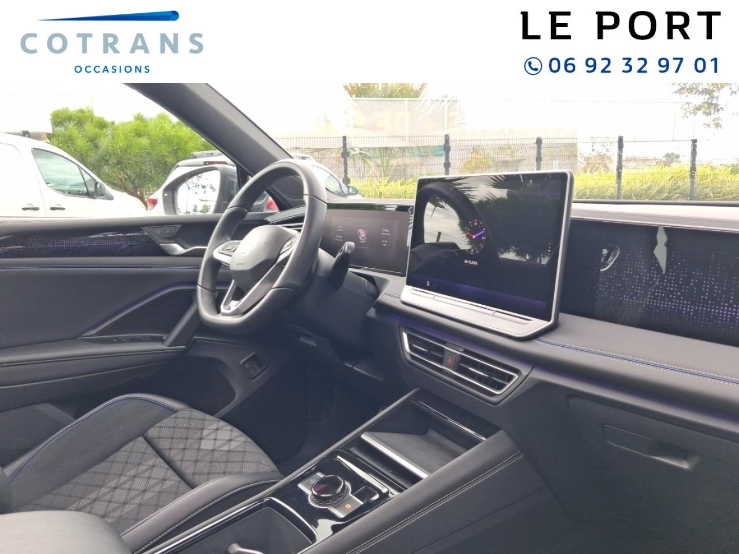 Photo 6 du véhicule VOLKSWAGEN Tiguan 1.5 eHybrid 204ch R-Line DSG6 - Vue extérieure