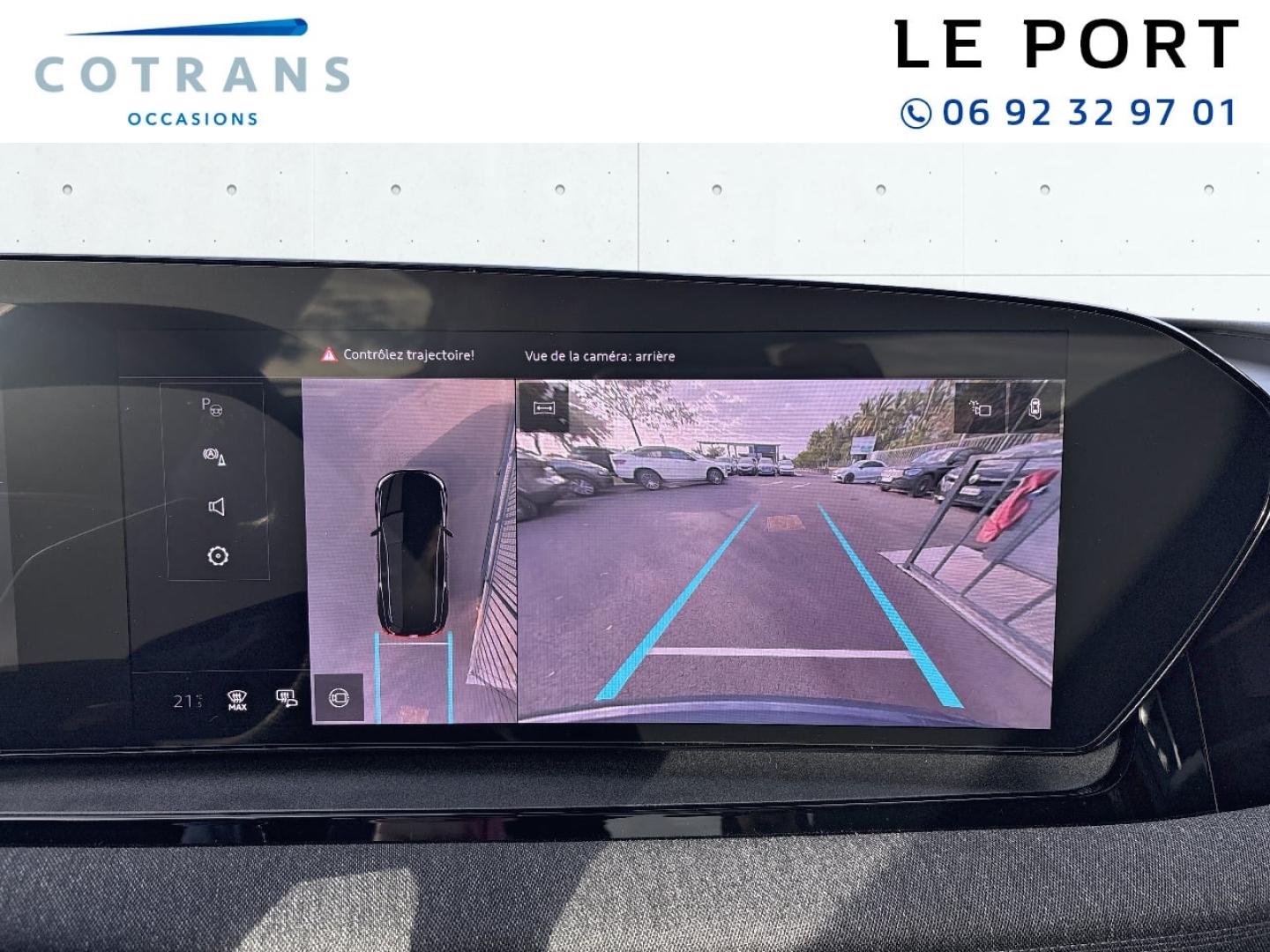 Photo 2 du véhicule AUDI Q6 Sportback e-tron e-tron 251ch S line - Vue extérieure